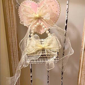 Elegant Tweed Handbag with Pearl Handle and Bow